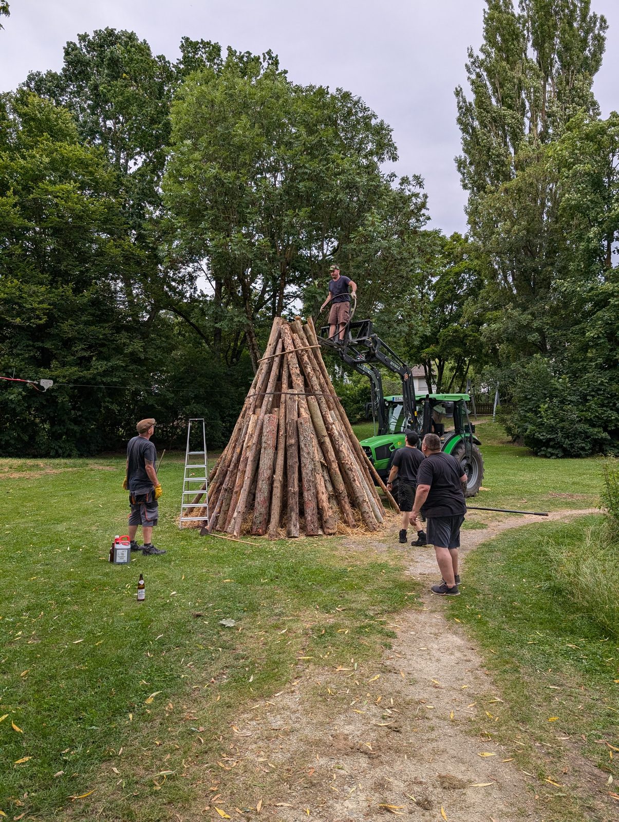 Johannisfeuer Aufbau